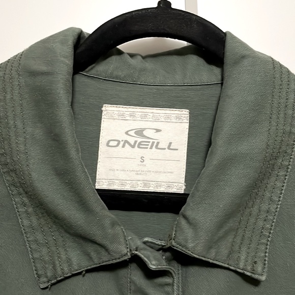 O’Neill button down lightweight utility jacket. Army green. Small. - Picture 2 of 4